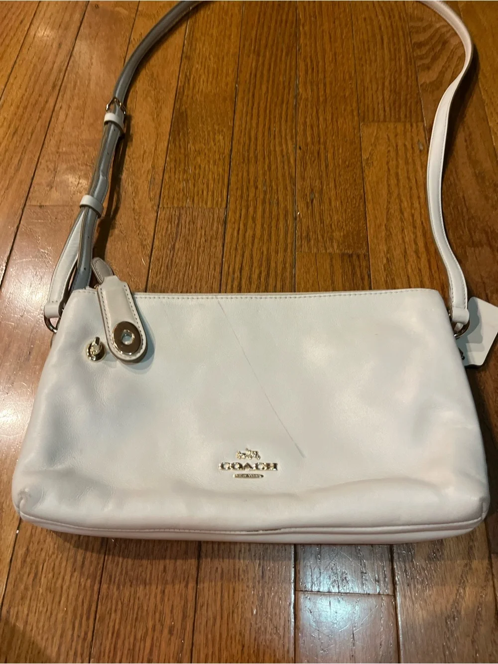 Coach White Leather Shoulder Bag with Gold-Tone Logo